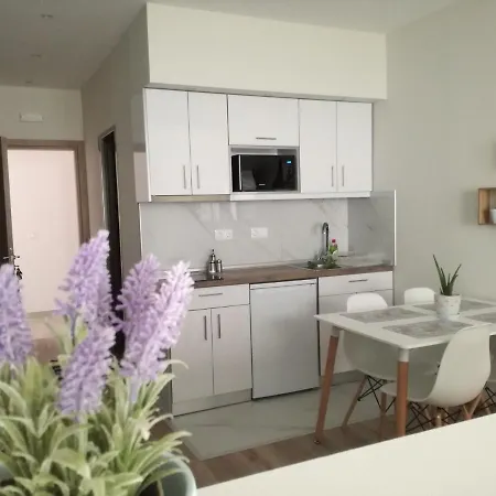 Apartment Deluxe A Lákones